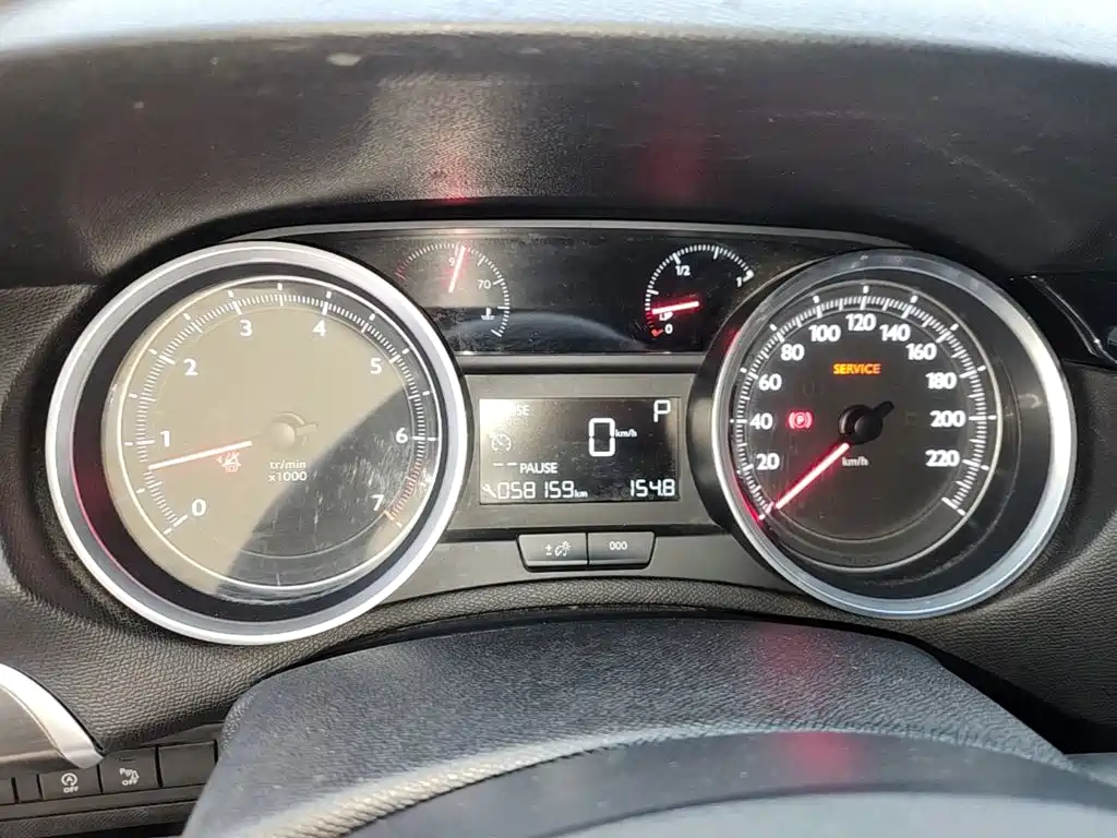 Peugeot 408 — миниатюра 12