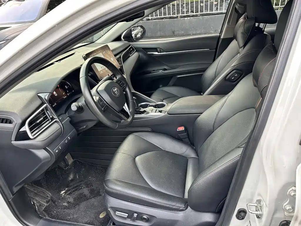 Toyota Camry 2021 2.5HG Luxury