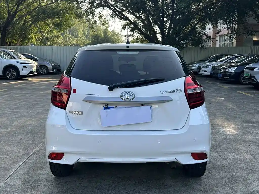 Toyota Vios FS — миниатюра 8