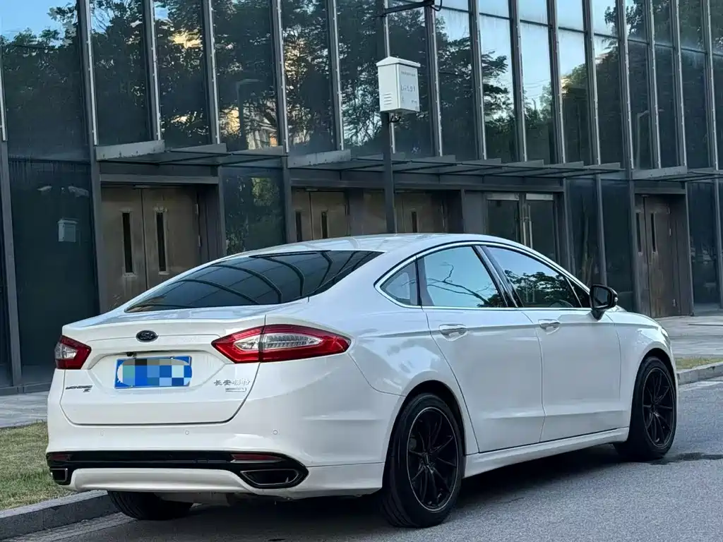 Ford Mondeo — миниатюра 5