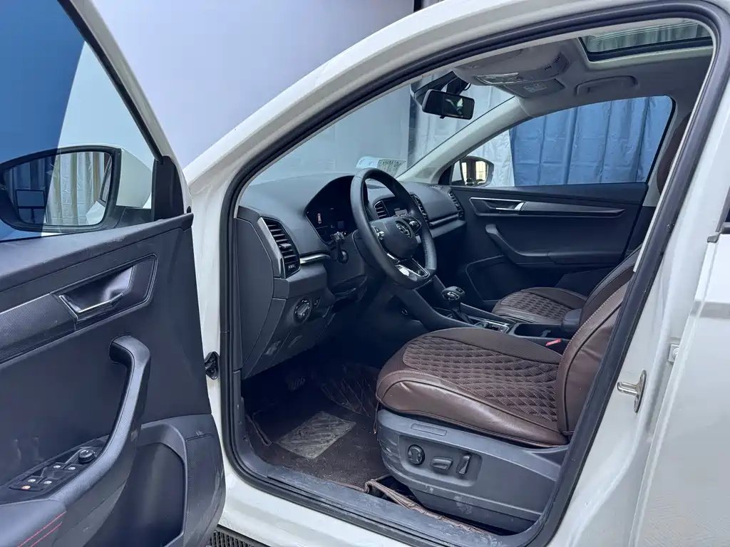 Skoda Karoq 2022 TSI280 Premium