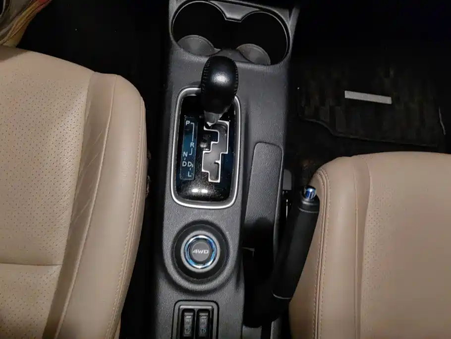 Mitsubishi Outlander (Import) — миниатюра 16