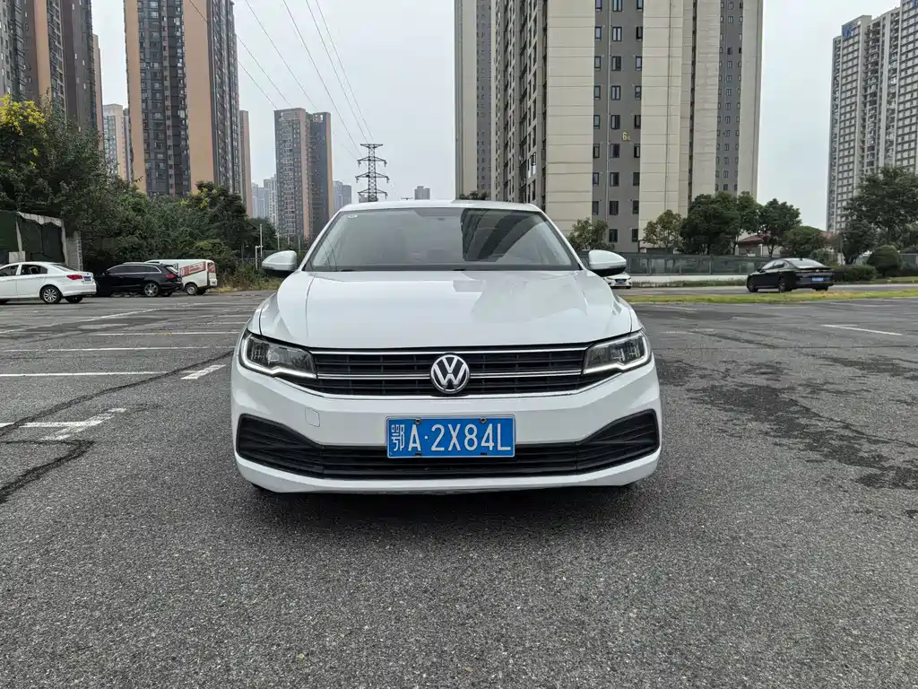 Volkswagen Bora — миниатюра 2
