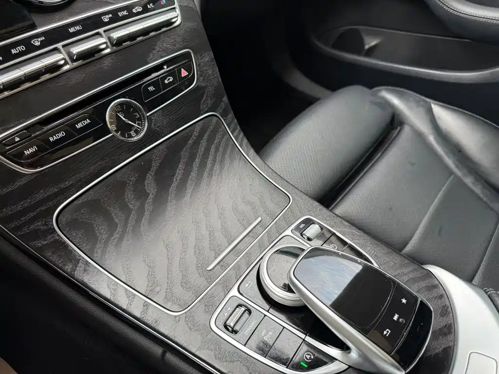 Mercedes-Benz C-Class — миниатюра 10
