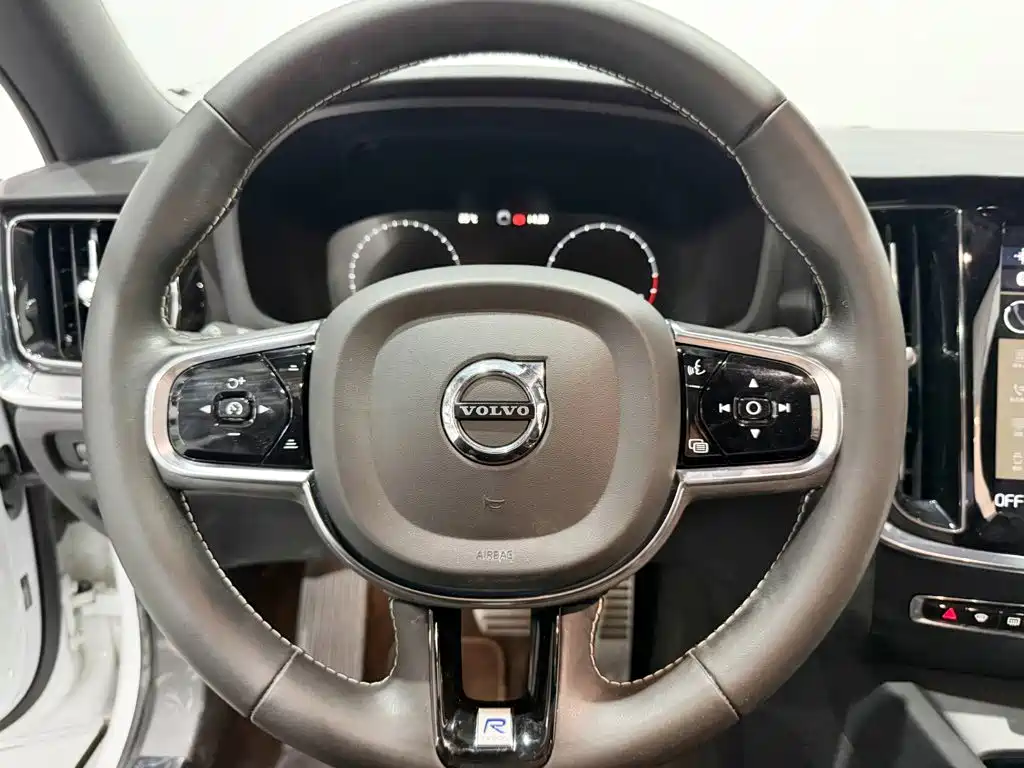 Volvo S60 — миниатюра 10