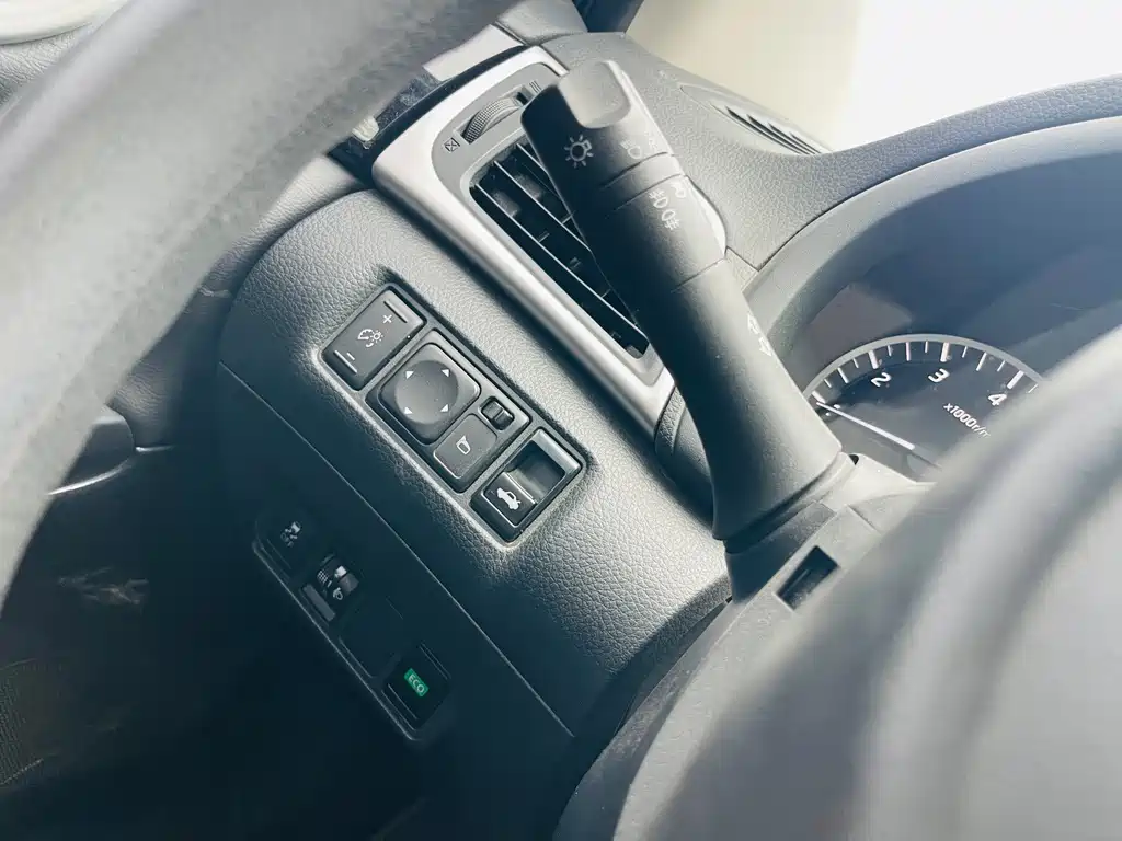 Nissan Sylphy — миниатюра 18