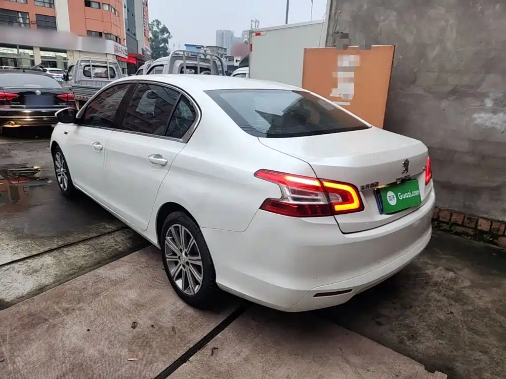 Peugeot 408 — миниатюра 5