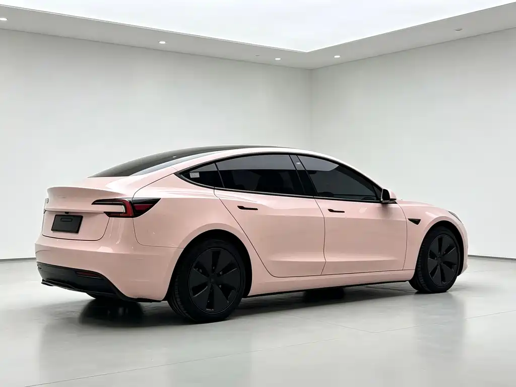 Tesla Model 3 — миниатюра 11