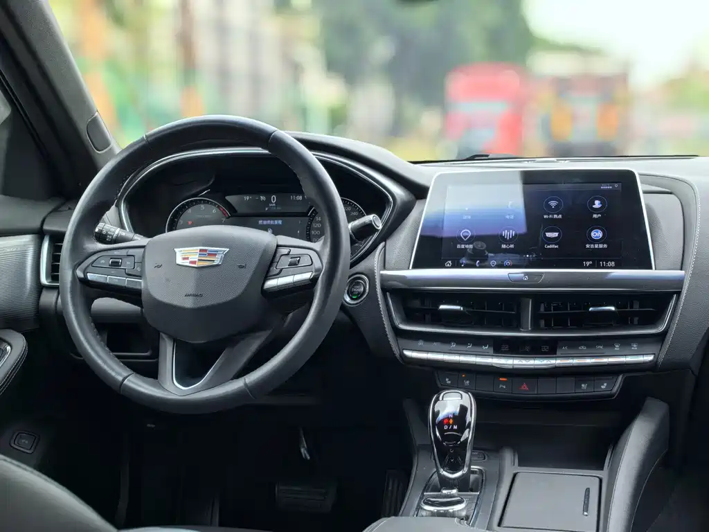 Cadillac CT5 — миниатюра 10