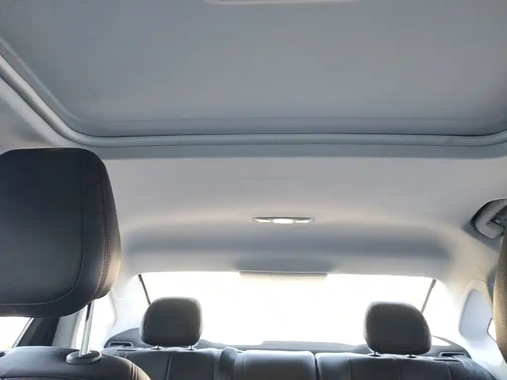 Peugeot 308 — миниатюра 18