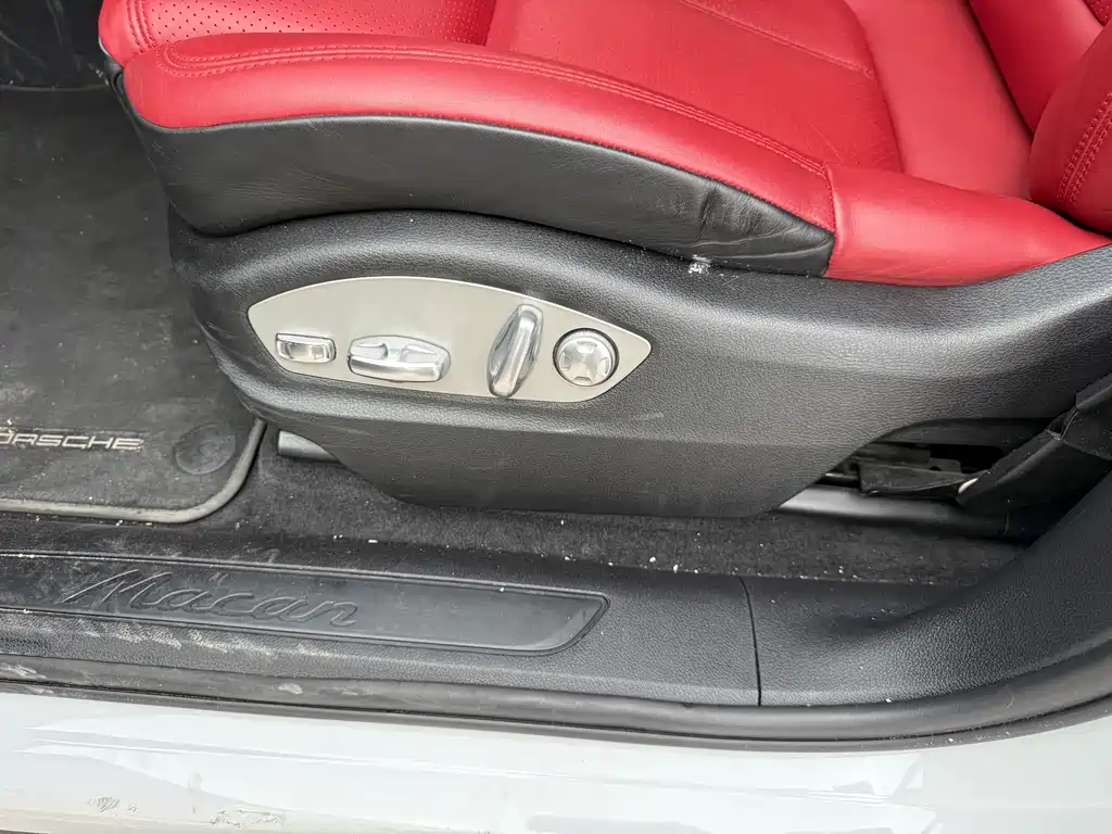 Porsche Macan — миниатюра 18
