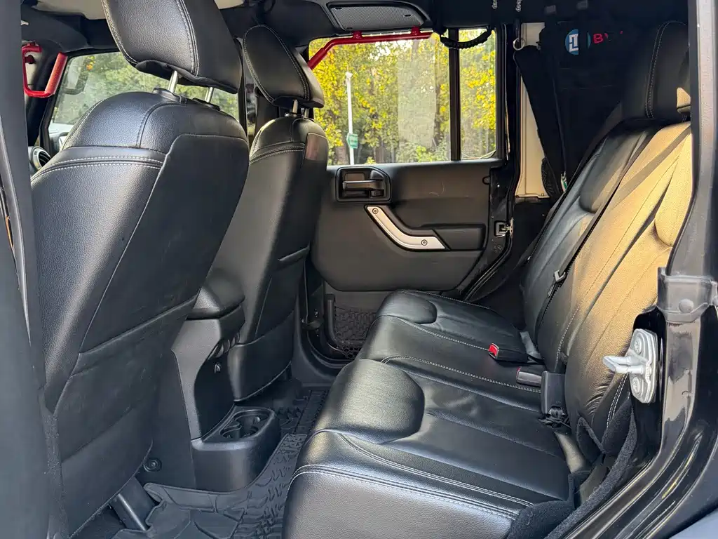 Jeep Wrangler — миниатюра 17