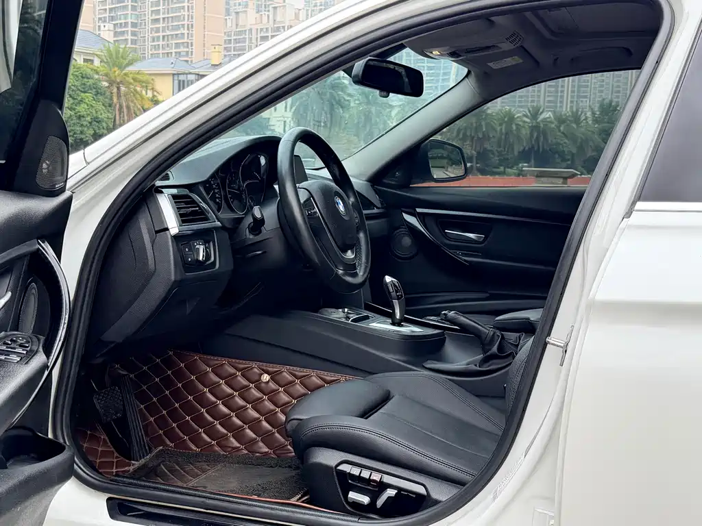 BMW 3 Series — миниатюра 8
