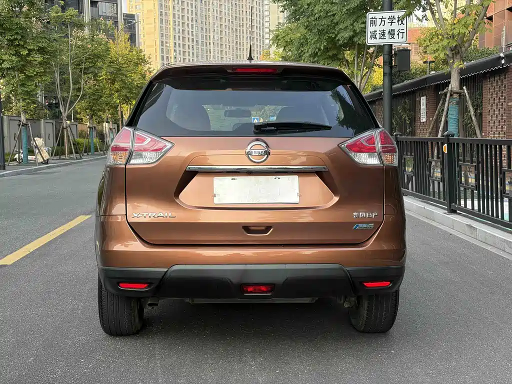 Nissan X-Trail — миниатюра 17