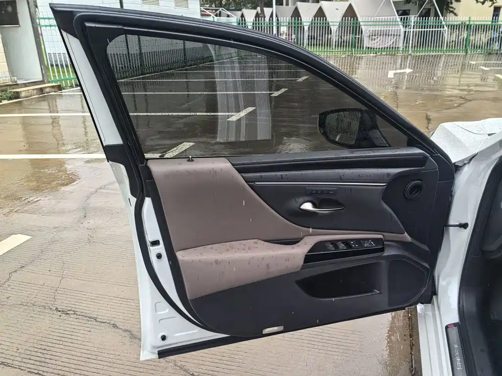 Lexus ES — миниатюра 30