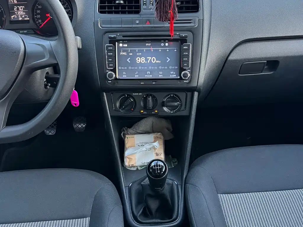 Volkswagen Polo — миниатюра 10