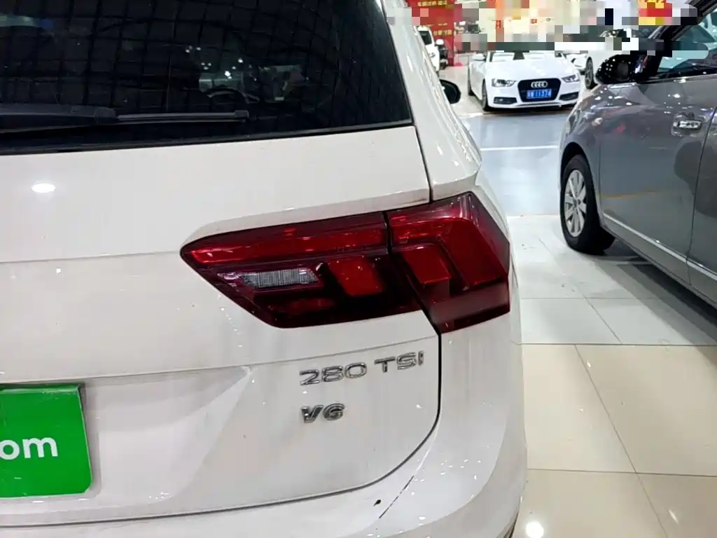 Volkswagen Tiguan L — миниатюра 8