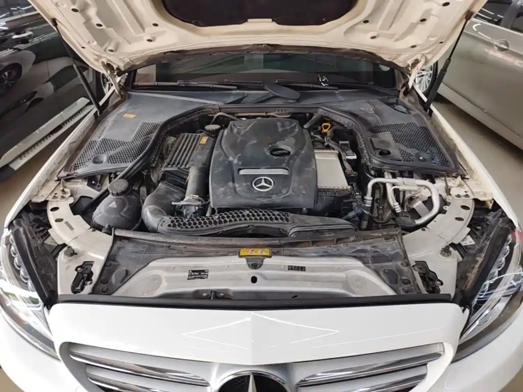 Mercedes-Benz C-Class — миниатюра 16