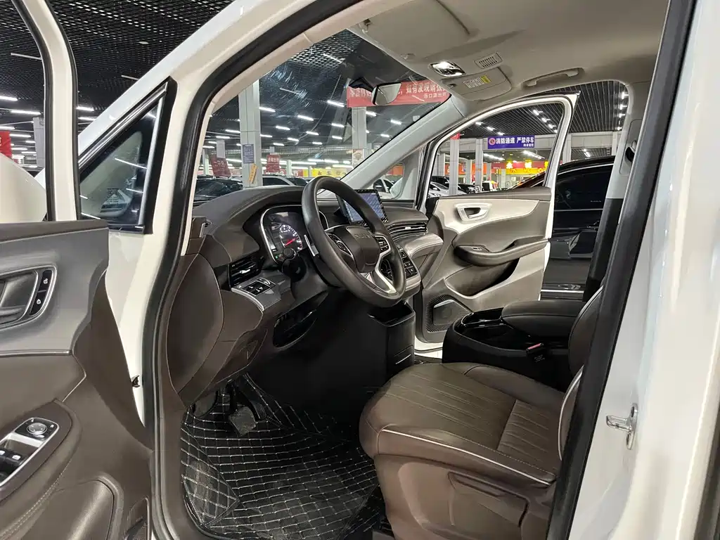 Roewe iMAX8 — миниатюра 7