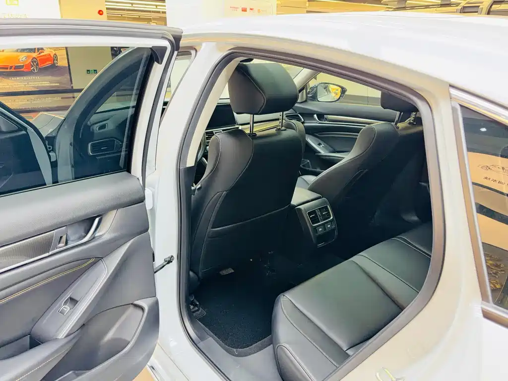 Honda Accord — миниатюра 10