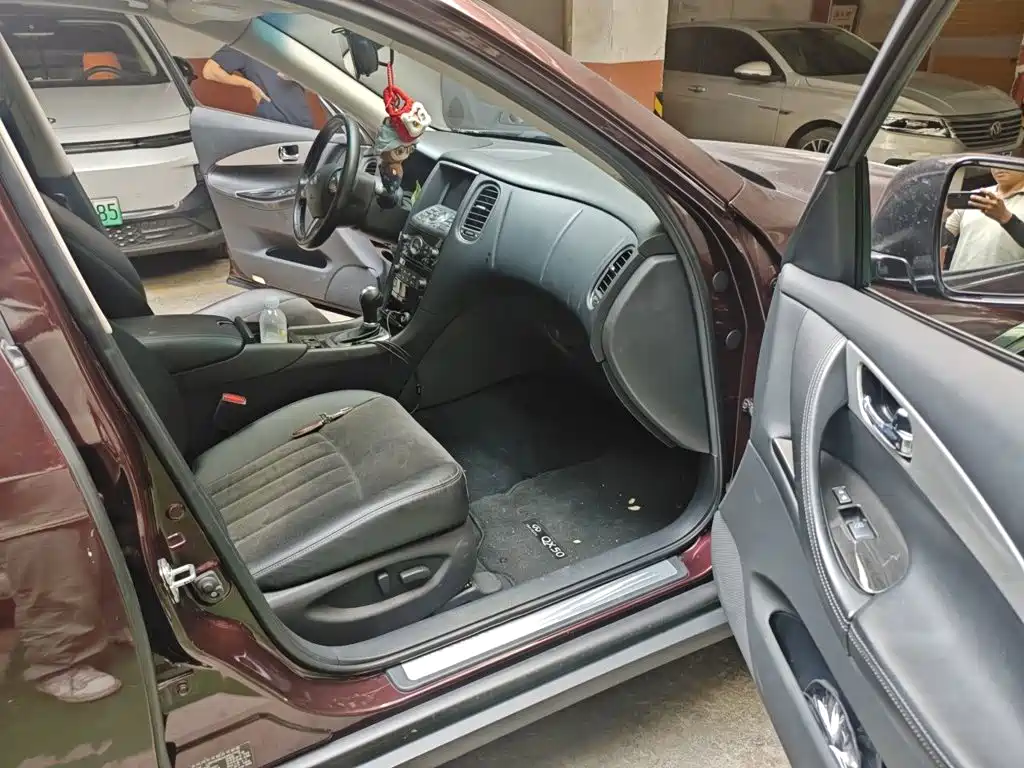 Infiniti QX50 — миниатюра 18