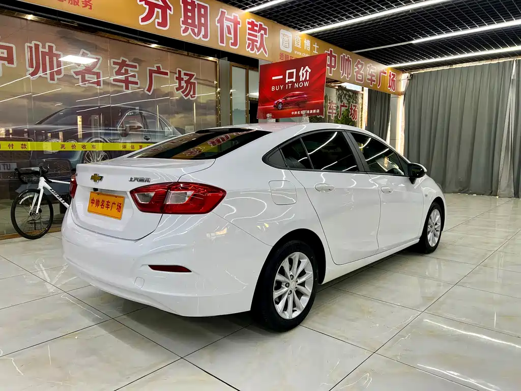Chevrolet Cruze — миниатюра 6