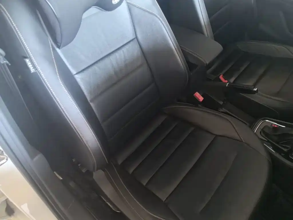 Volkswagen Bora — миниатюра 25