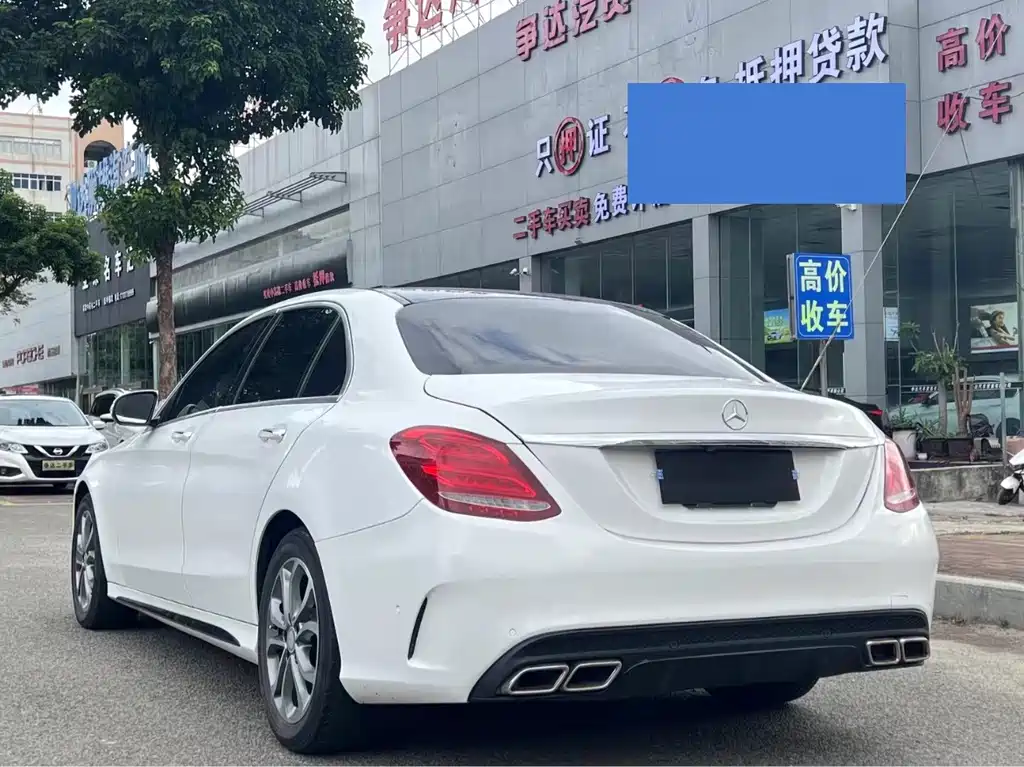 Mercedes-Benz C-Class — миниатюра 7