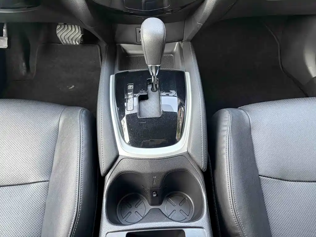 Nissan X-Trail — миниатюра 11