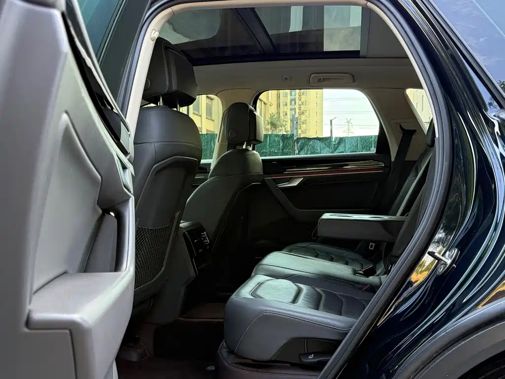 Volkswagen Touareg — миниатюра 6