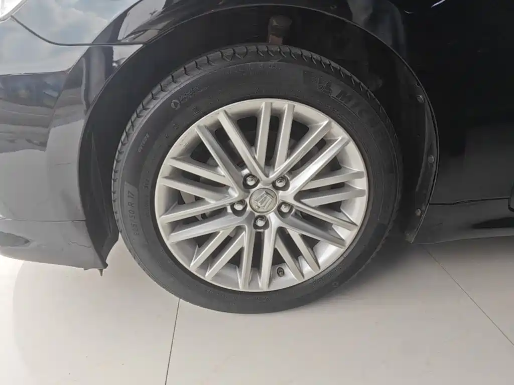 Toyota Crown — миниатюра 23