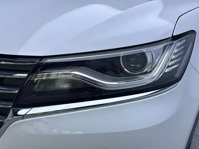 Roewe RX5 — миниатюра 13