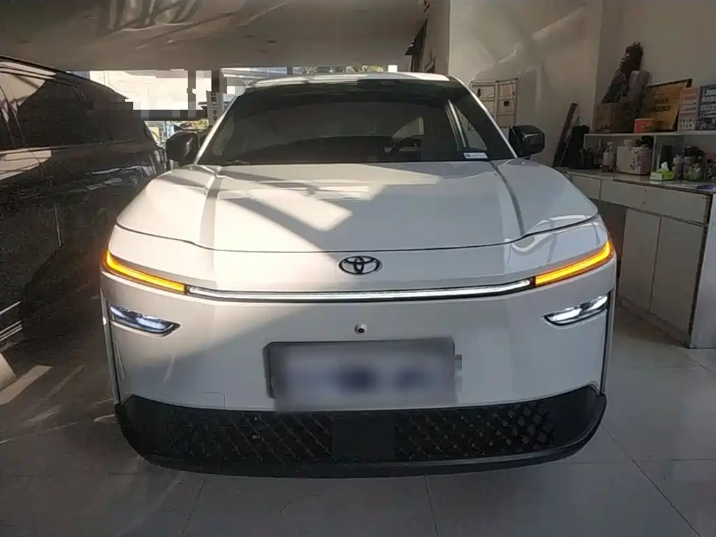 Toyota bZ3X — миниатюра 3