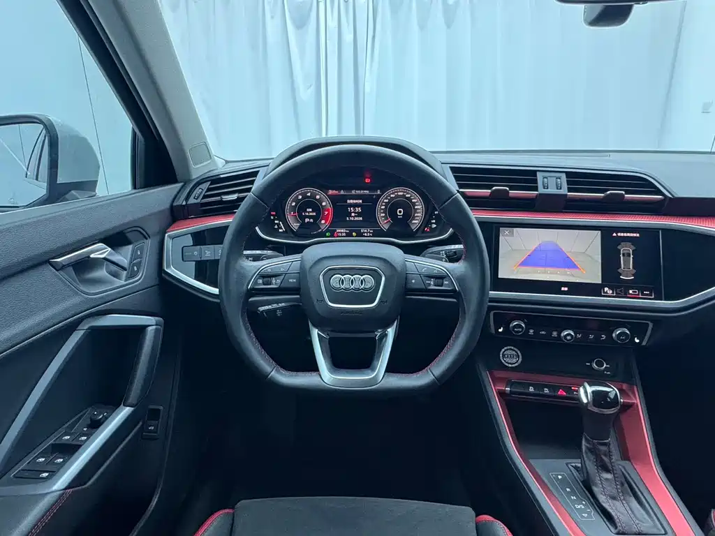 Audi Q3 — миниатюра 10