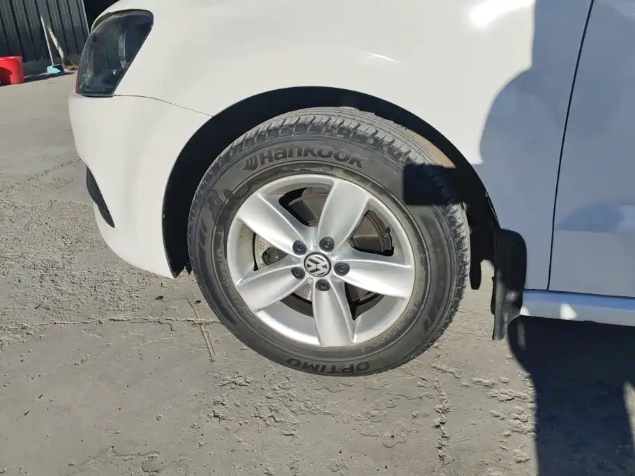Volkswagen Polo — миниатюра 6