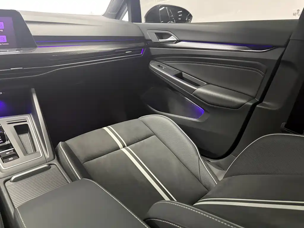 Volkswagen Golf — миниатюра 10