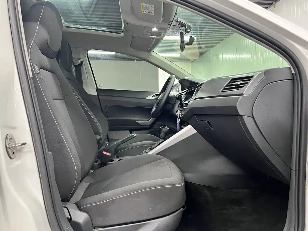 Volkswagen Polo — миниатюра 9