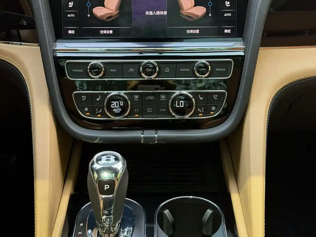 Bentley Bentayga — миниатюра 10
