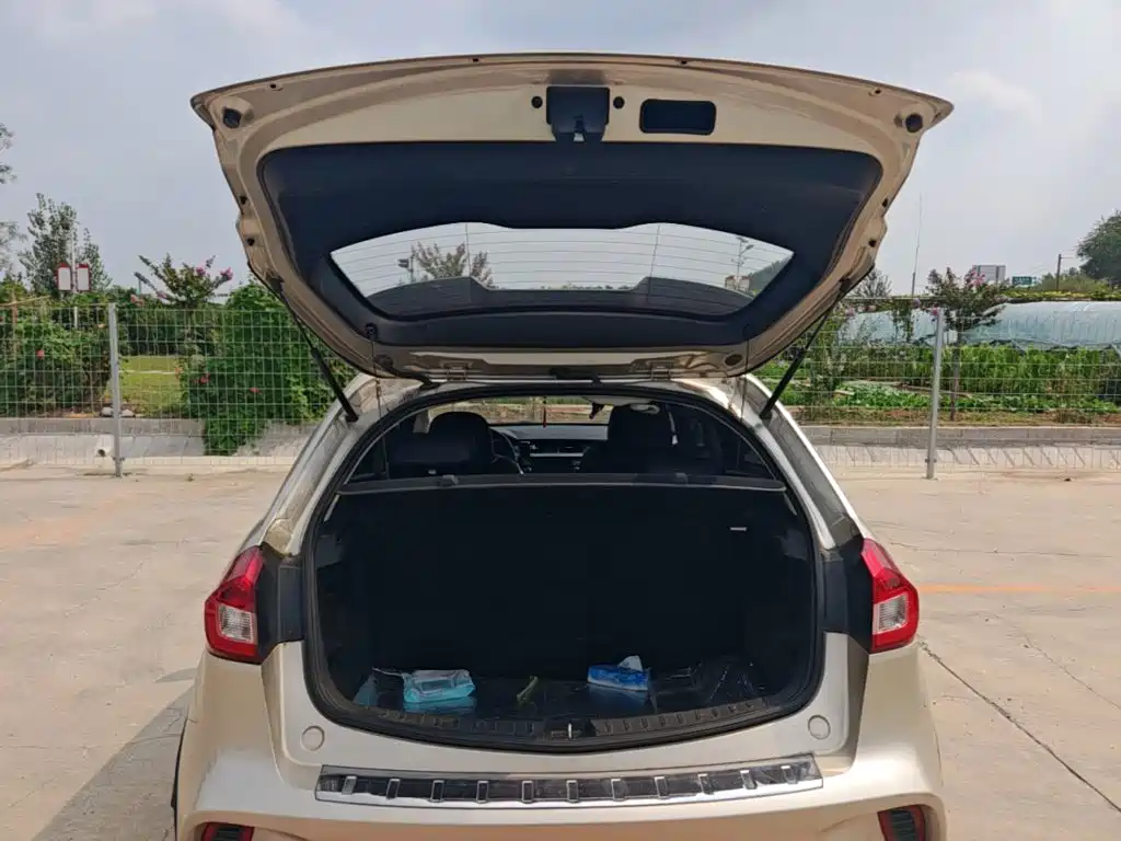Geely Vision X3 — миниатюра 19