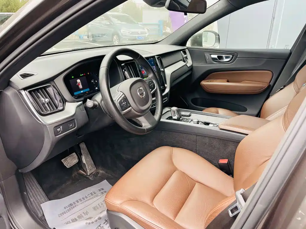Volvo XC60 — миниатюра 10