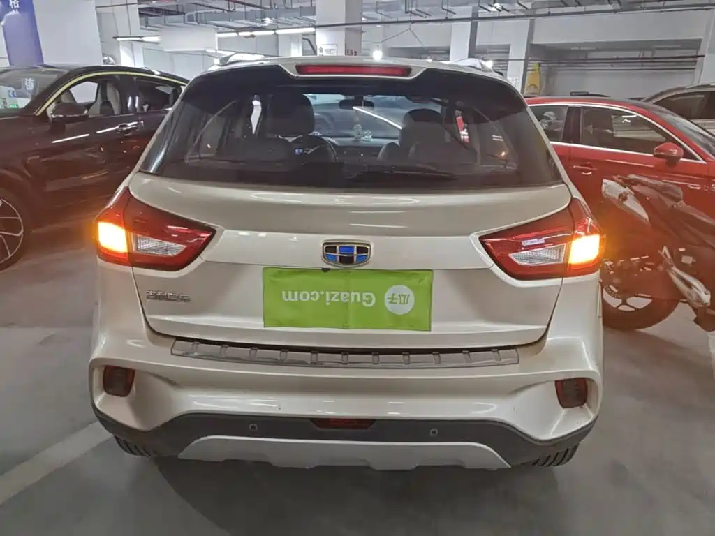 Geely Vision X3 — миниатюра 6