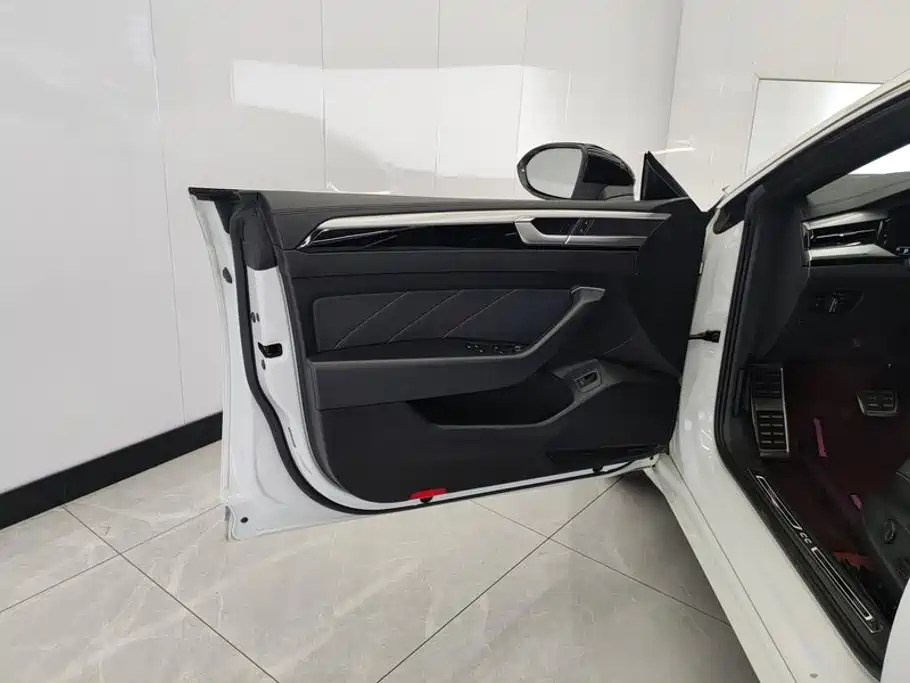 Volkswagen CC — миниатюра 7
