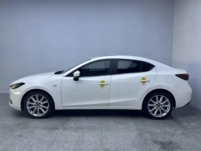 Mazda 3 Axela — миниатюра 10