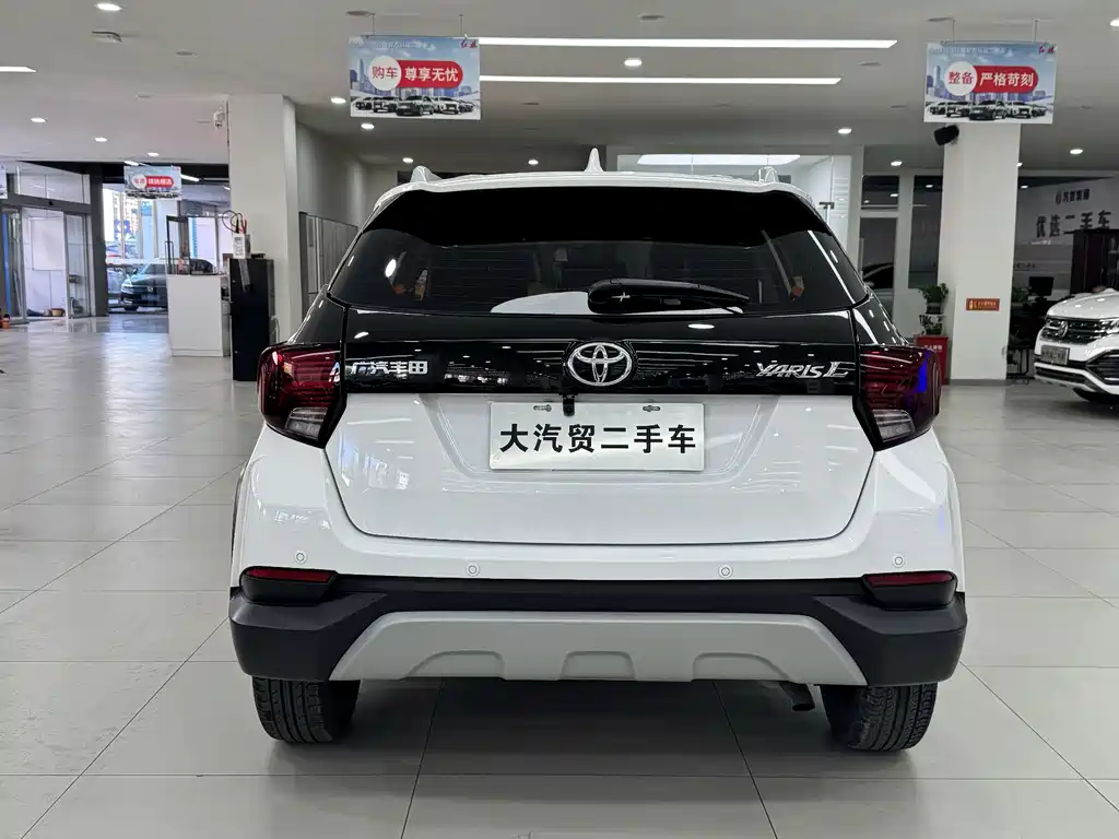 Toyota Yaris L — миниатюра 3