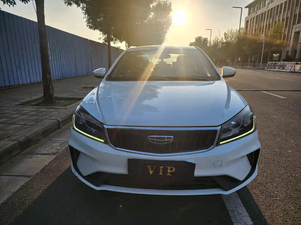 Geely Emgrand — миниатюра 2
