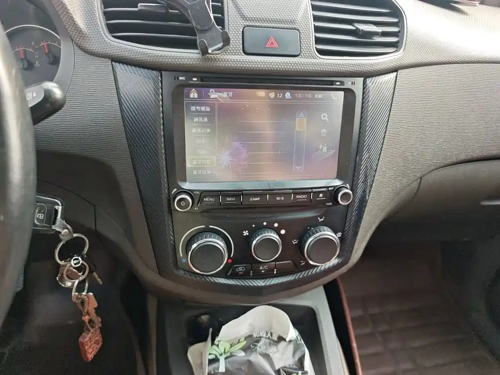 Wuling Hongguang — миниатюра 14