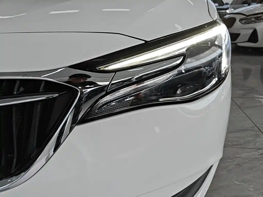Buick Excelle — миниатюра 24