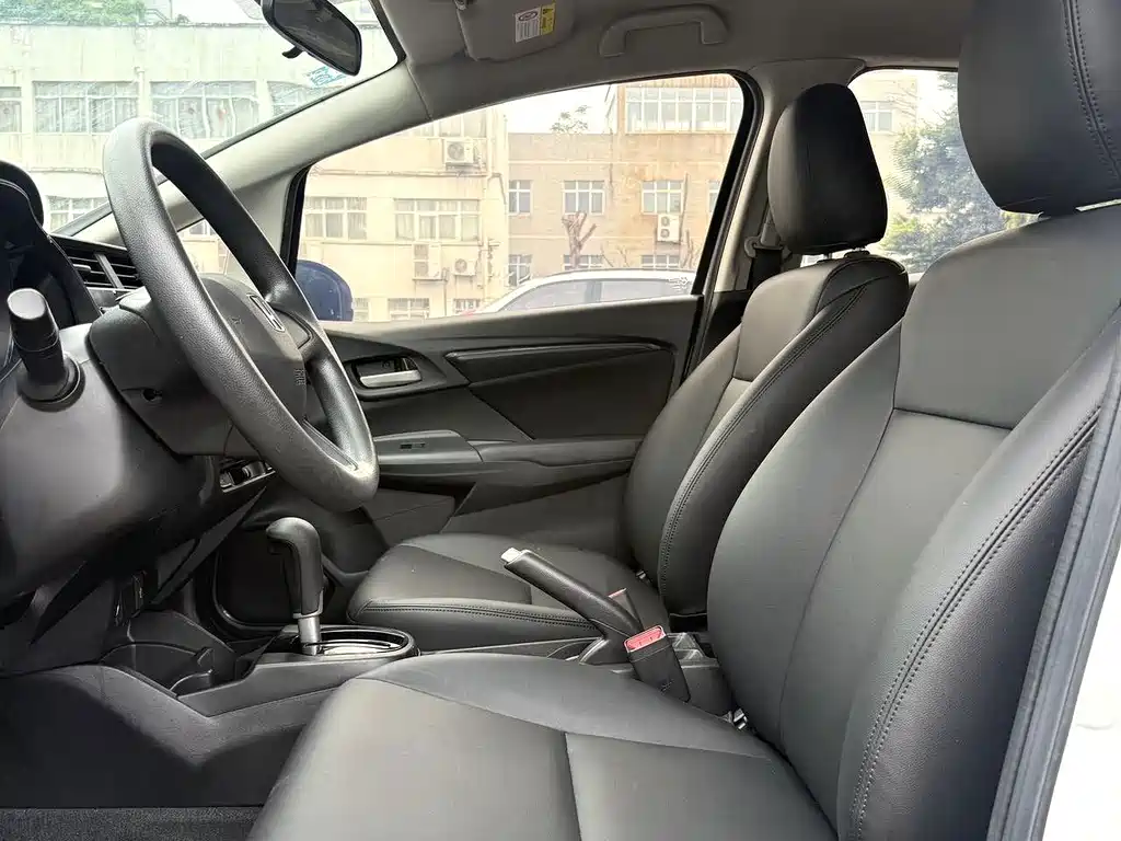 Honda Fit — миниатюра 4