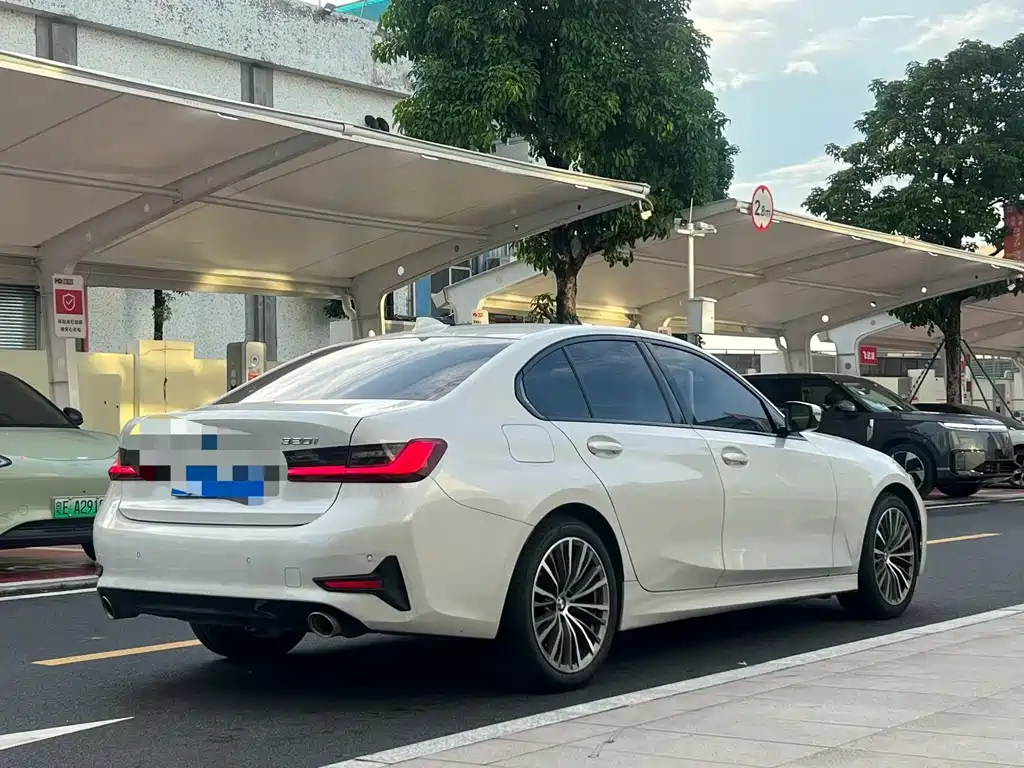 BMW 3 Series — миниатюра 5