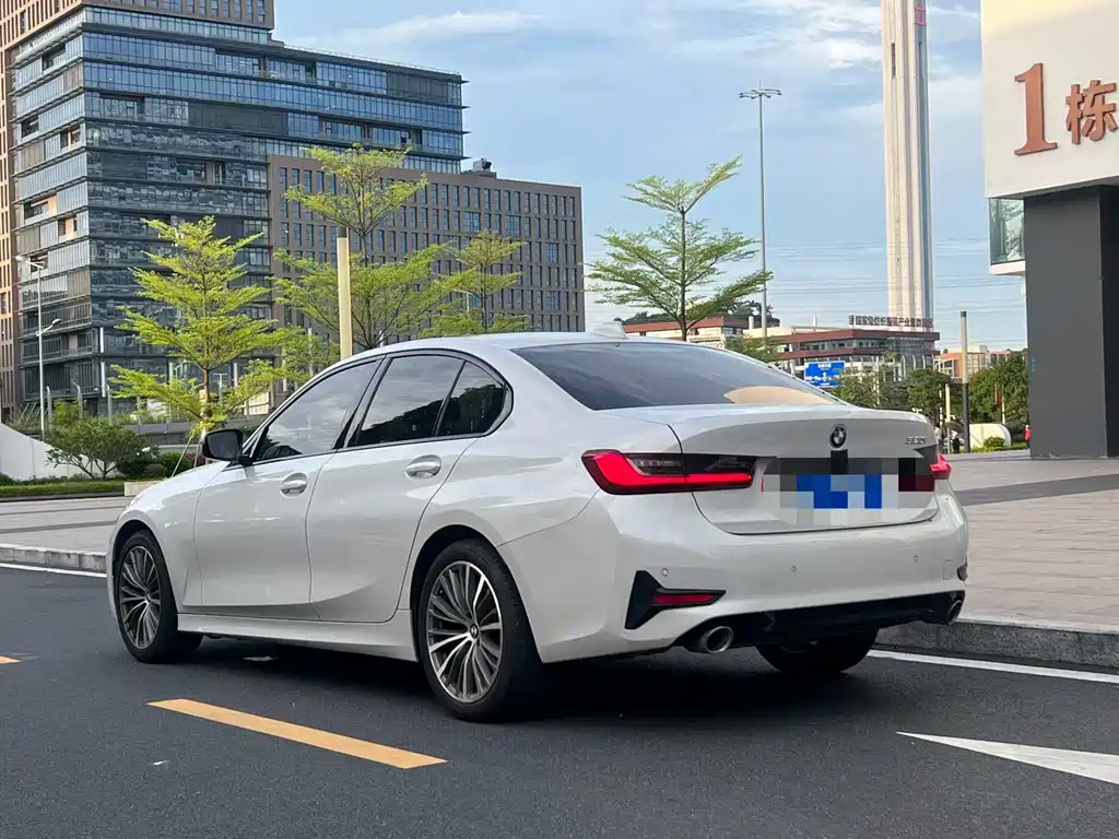 BMW 3 Series — миниатюра 3
